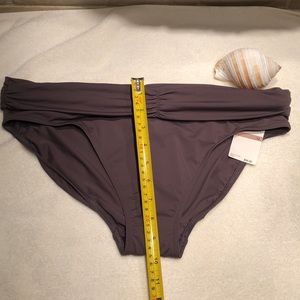 Swim bottem size 12 Calvin Klein size 12